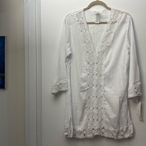 La Blanca resort wear cover up.  White.  Size M.  NWT